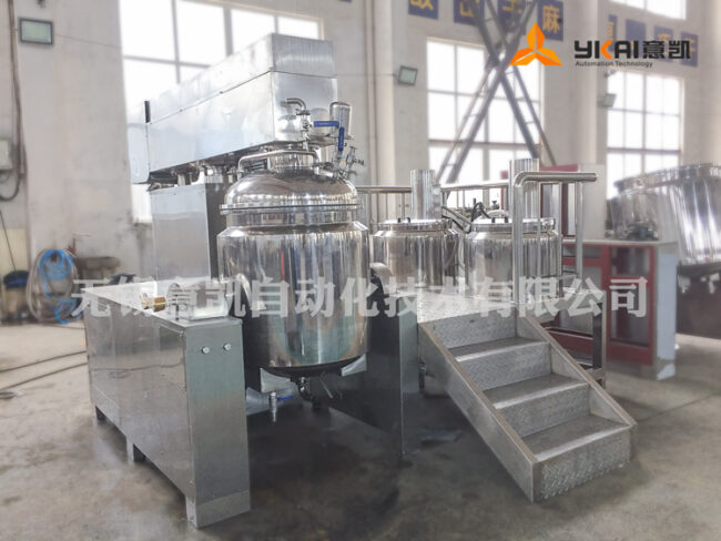 High-shear vacuum emulsifier