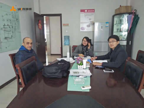Therefore, the customer contacted the Yikai staff through various channels and decided to visit the Yikai visit.