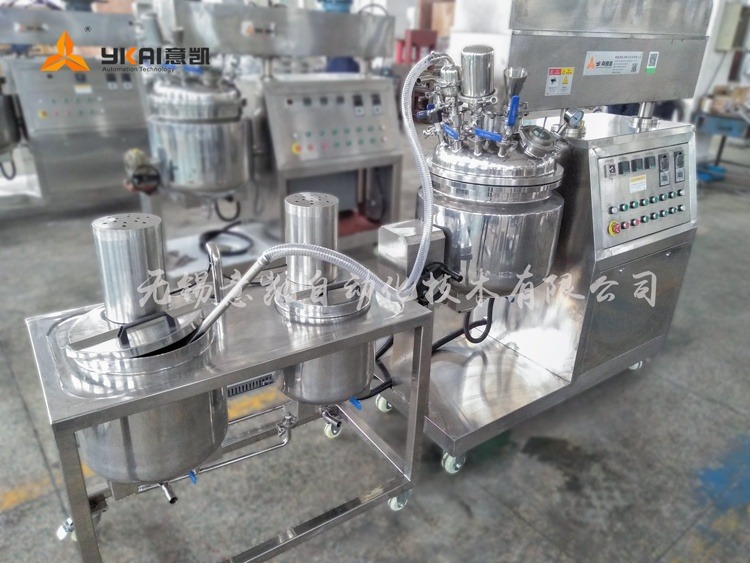 Emulsifier water tank