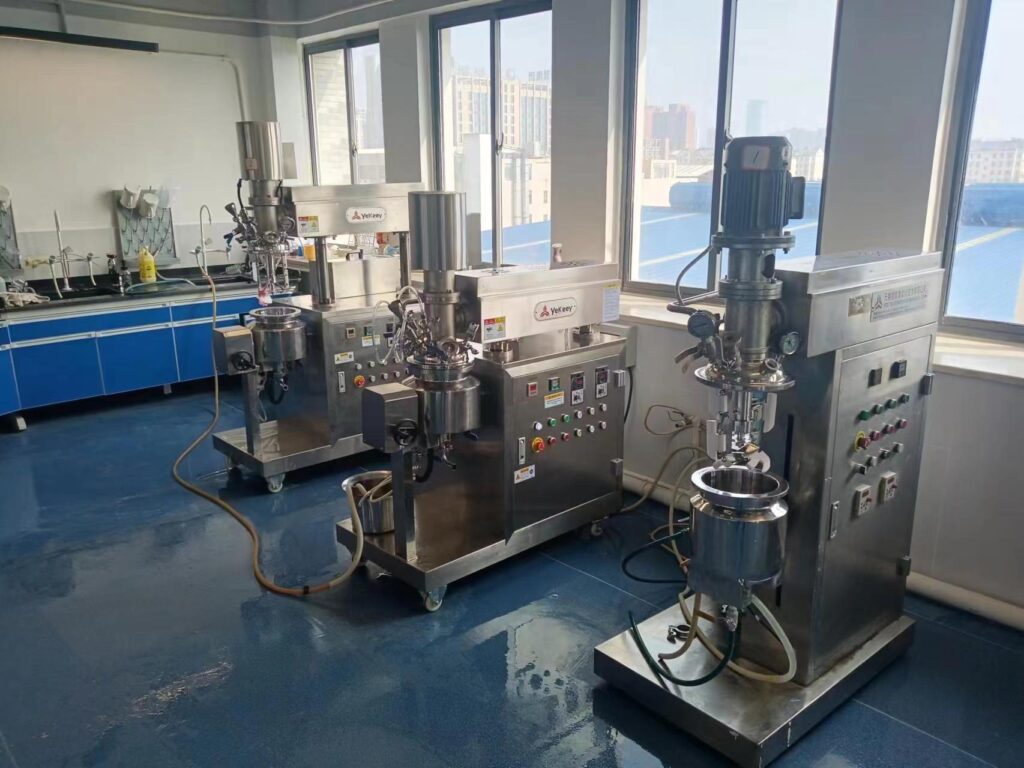 Laboratory emulsifying equipment